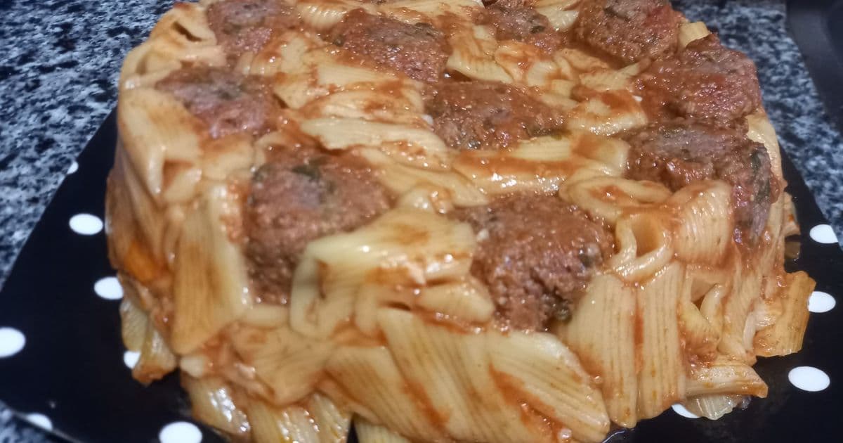 طاجن المعكرونة بالكفتة