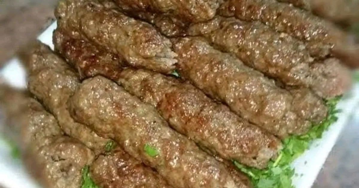كفتة مشوية على الفحم بنكهة البقدونس