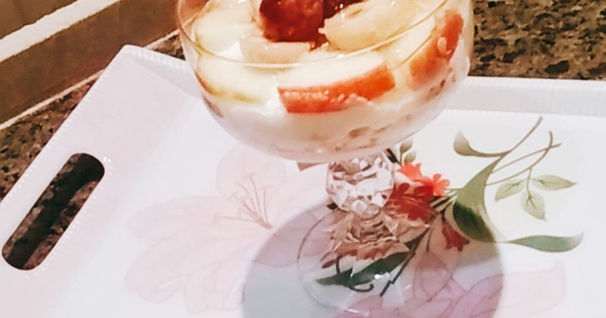 سلطة الفواكه بالشوفان والعسل لفطور صحي