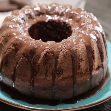 كيكة الشوكولاتة بجوز الهند الغني