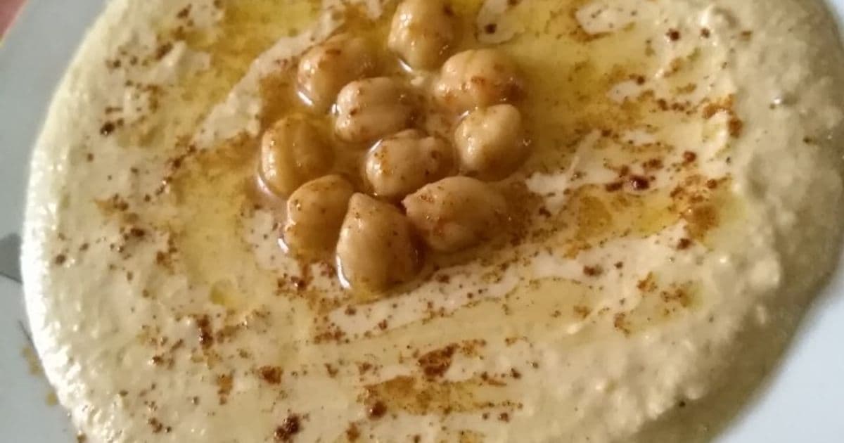 سلطة الحمص بالطحينة بنكهة شرقية