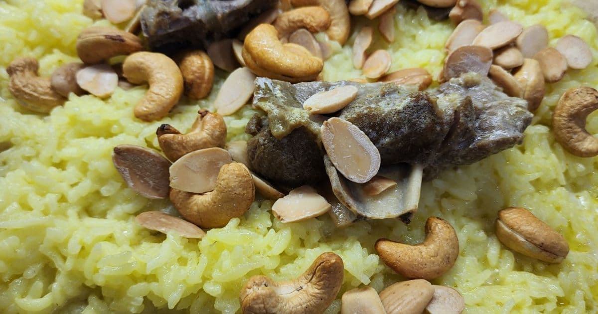 منسف بالجميد بنكهة تقليدية