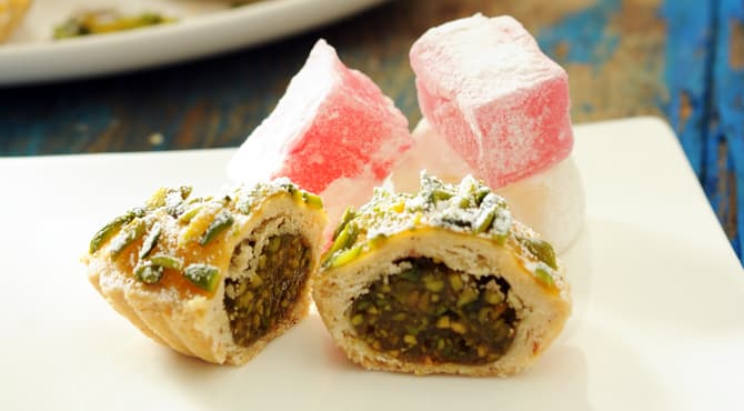 فطيرة الفستق والحلقوم
