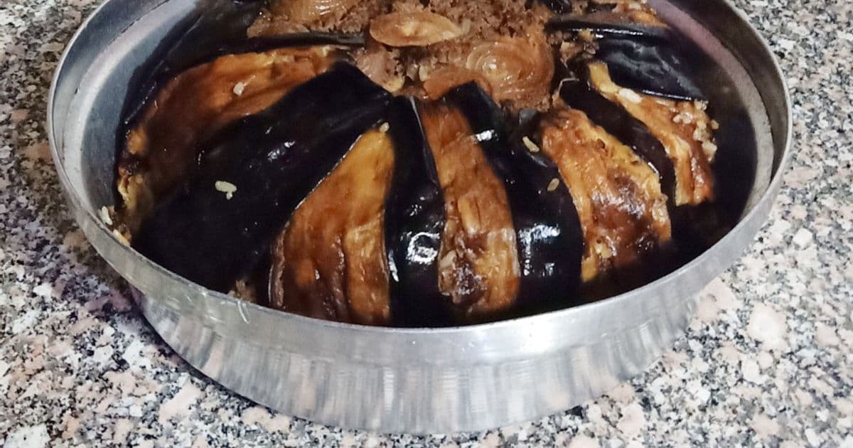 مقلوبة الباذنجان باللحم المفروم