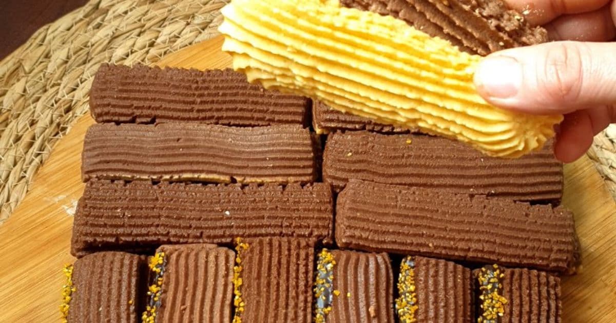 بسكويت الزبدة الهش بنكهة الفانيليا والكاكاو