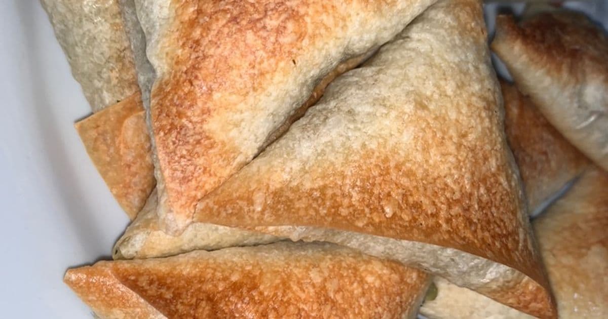 سمبوسة باللحم والبطاطس في الفرن