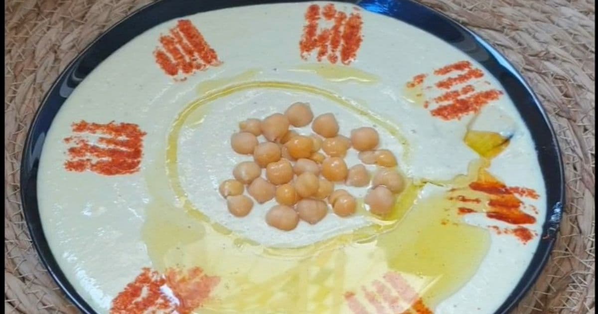 سلطة الحمص بالطحينة والليمون