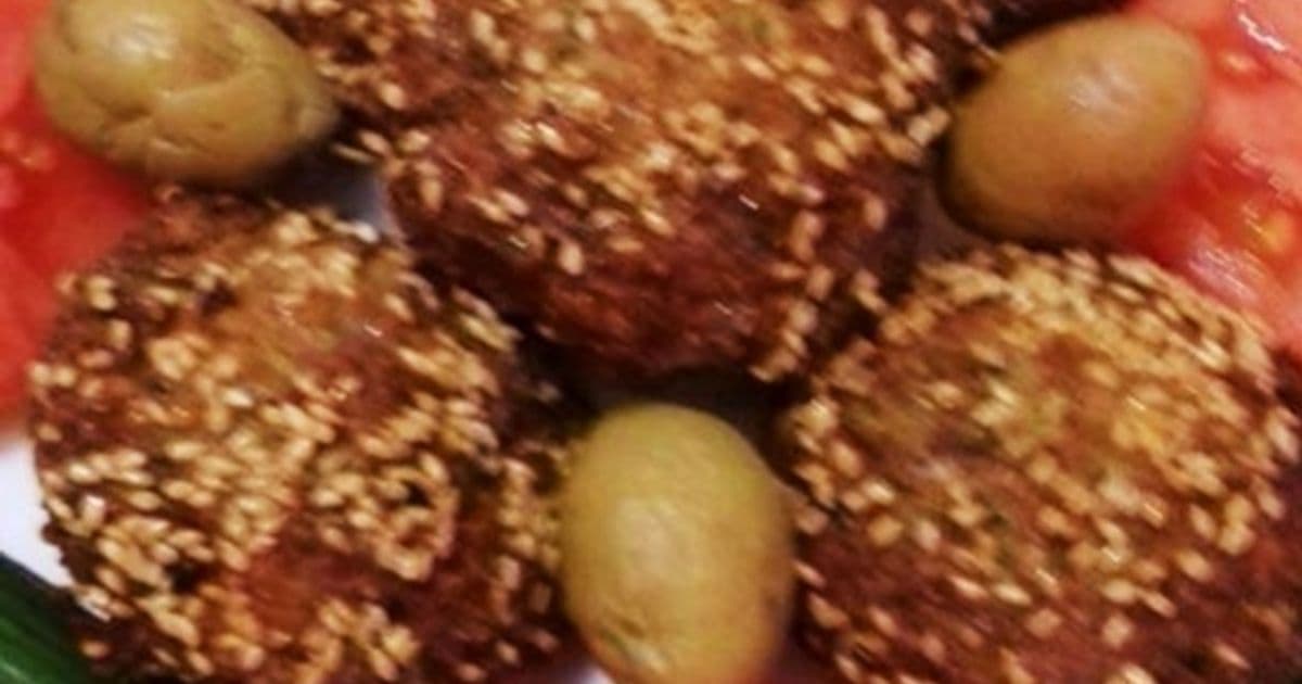 فلافل الحمص والفول الشهية