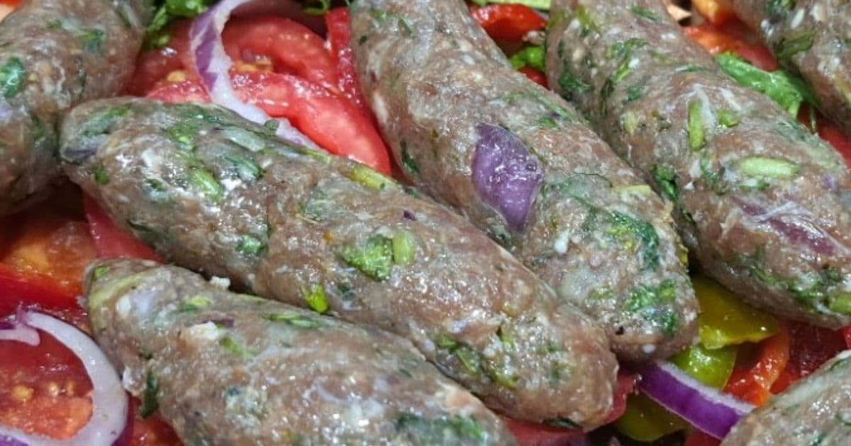 كفتة لحم مع الخضروات المشوية
