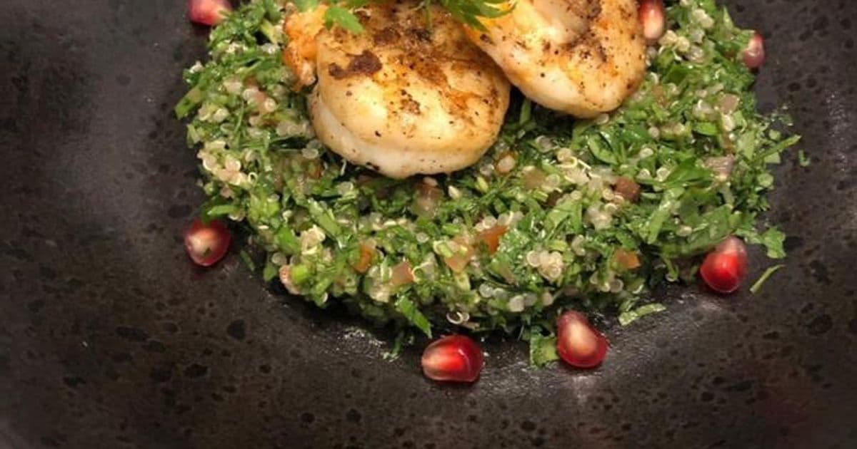 سلطة الكينوا بالجمبري المشوي
