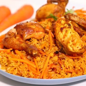 الأرز البخاري بالدجاج والجزر على الطريقة التقليدية