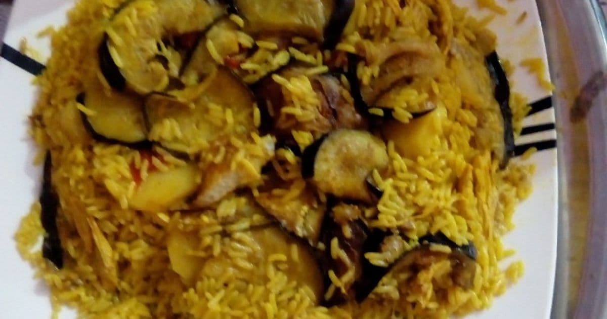 مقلوبة الدجاج الشهية
