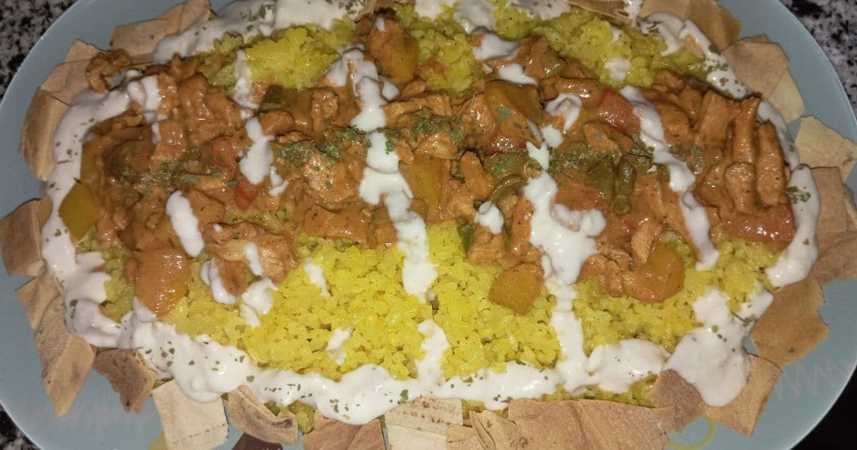 فتة شاورما بالدجاج بطريقة مبتكرة